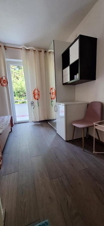 Apartments Villa Milenka Novaglia Esterno foto