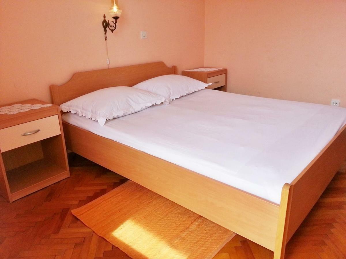Apartments Villa Milenka Novaglia Esterno foto
