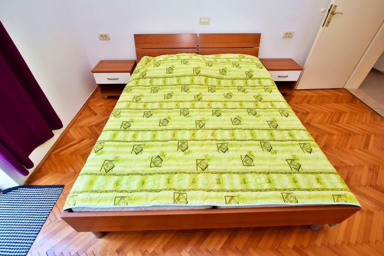 Apartments Villa Milenka Novaglia Esterno foto