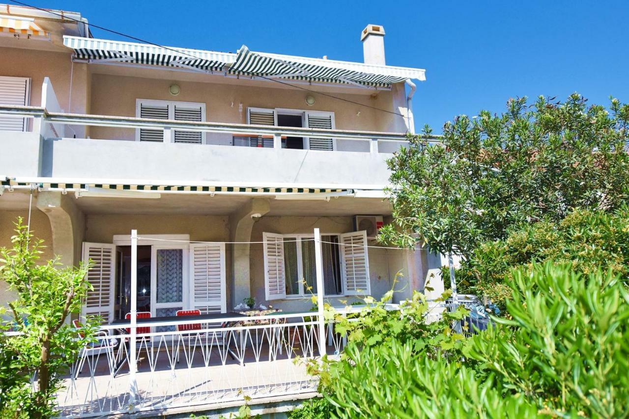 Apartments Villa Milenka Novaglia Esterno foto